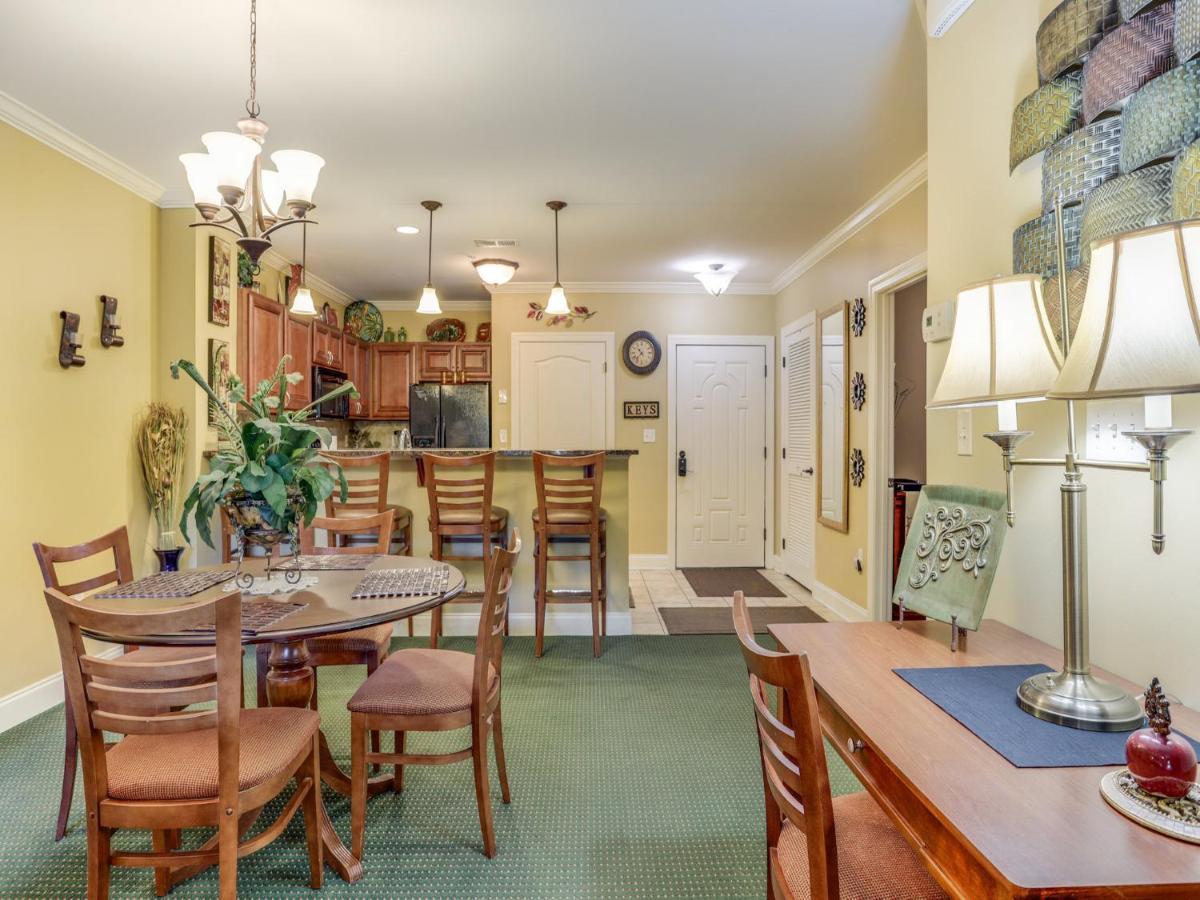 Downtown Delight, 2 Bedrooms, Pool, Hot Tub, Sleeps 6 Gatlinburg Exterior photo